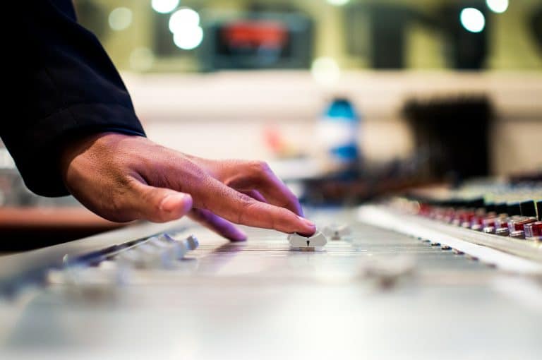 Comment trouver le bon DJ pour vos événements ?