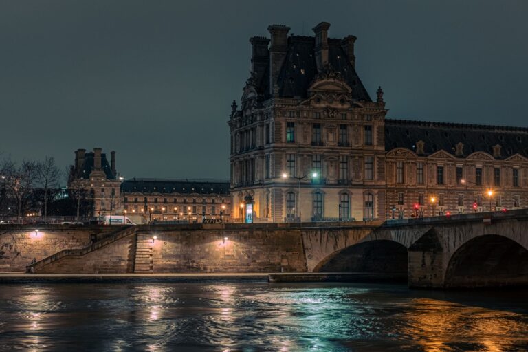 Guide des meilleurs lieux historiques à Paris