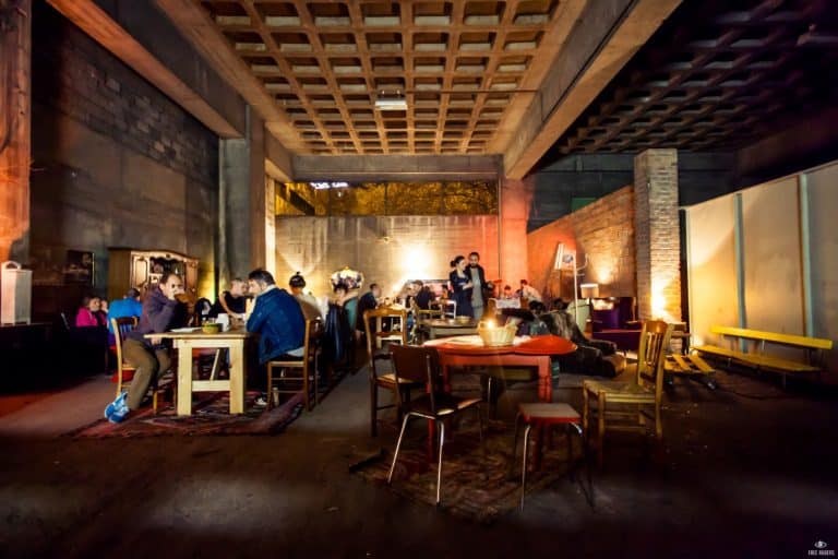 Freegan Pony, le restaurant alternatif qui propose des légumes frais