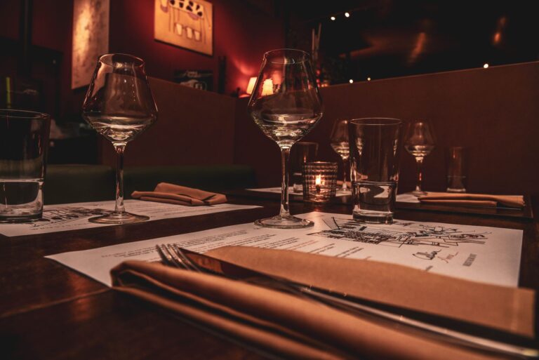 Les bistrots parisiens : traditions et innovations