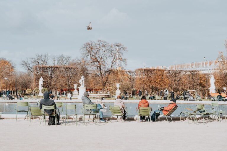 Les jardins parisiens : un havre de paix en plein cœur
