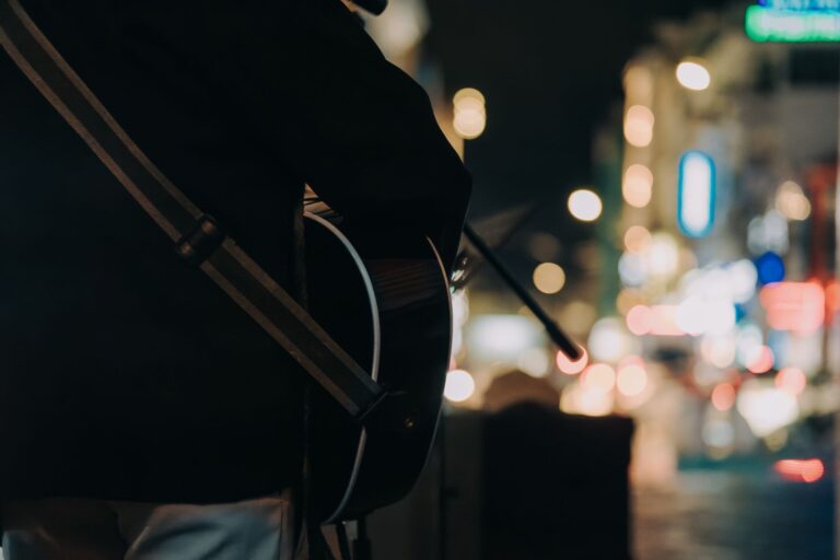 Paris en musique acoustique : où trouver des concerts et festivals ?